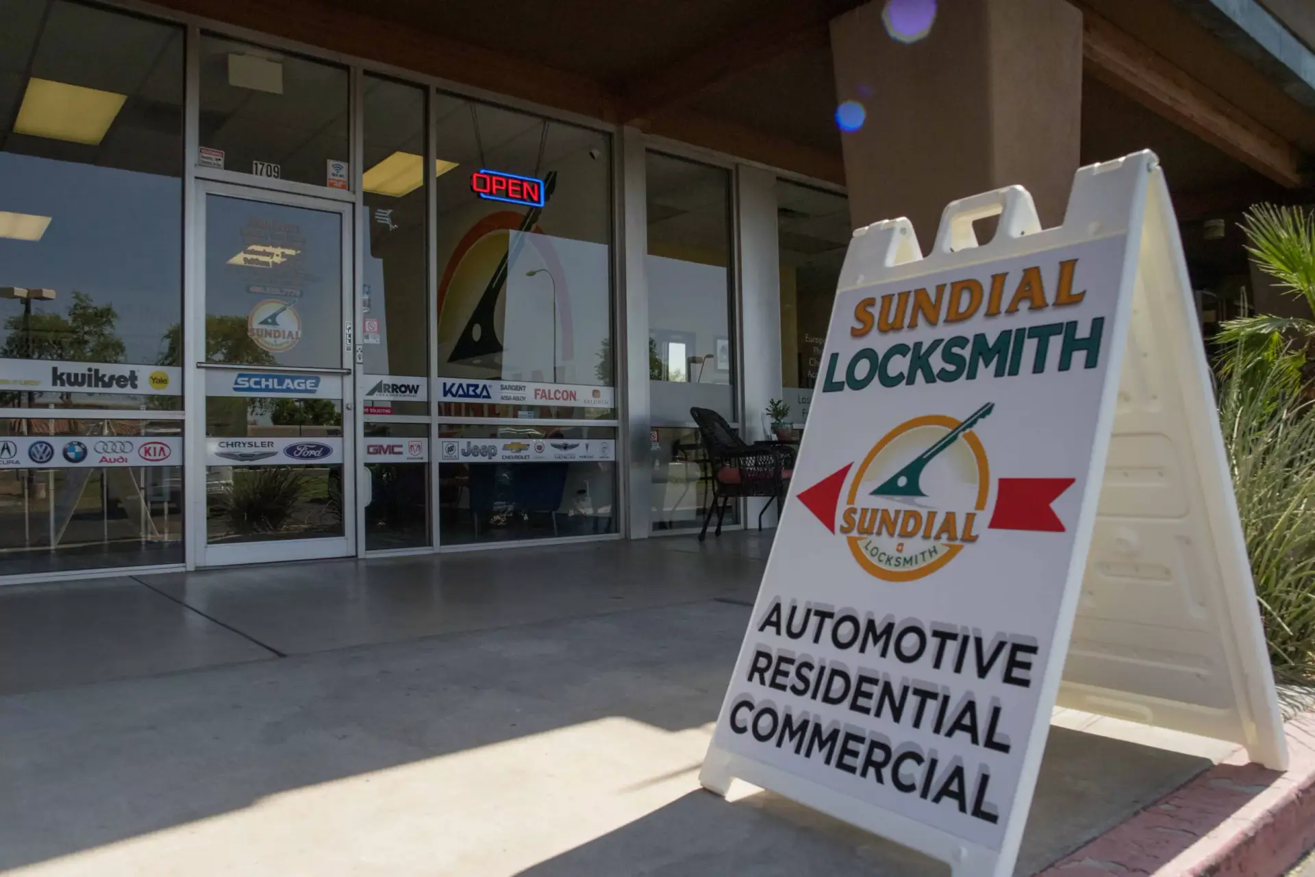 sundial locksmith shop in tempe az